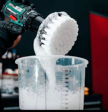 K2 BRILL – ESCOVA PARA LIMPEZA DE ESTOFOS E SUPERFÍCIES